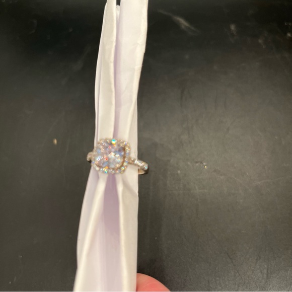 New costume jewelry rings crown , square stones , wedding ring engagement Size 7 - Picture 13 of 15